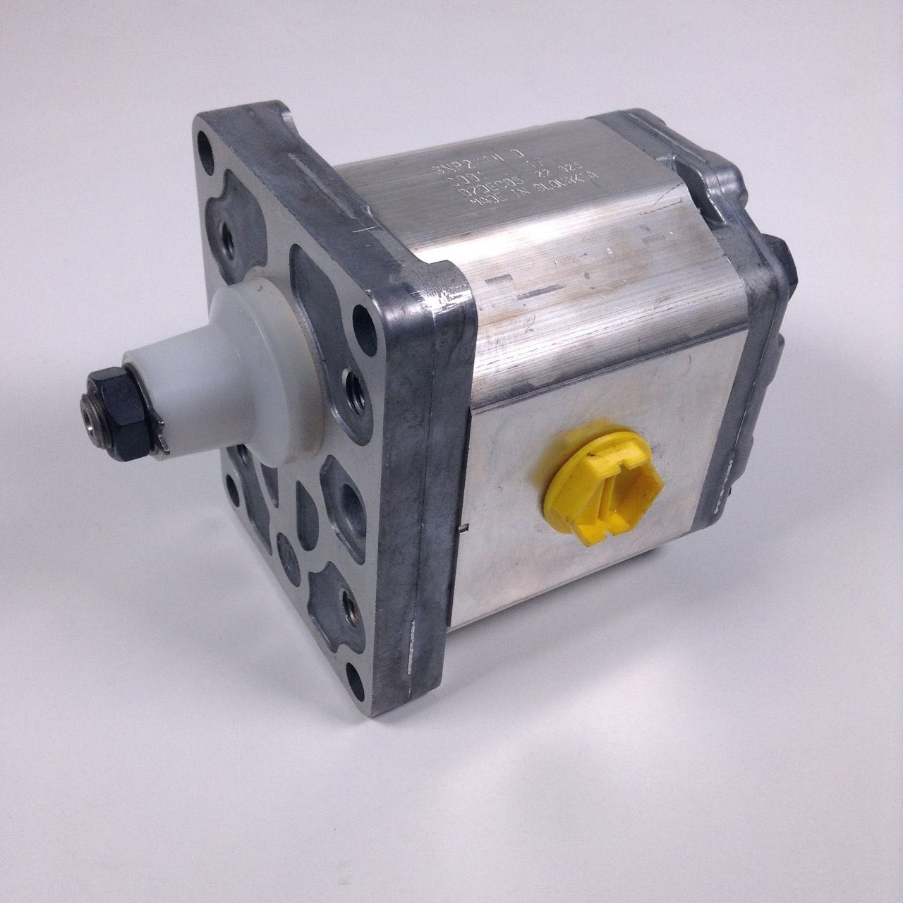 Sauer Danfoss SNP2 14D Hydraylic Gear Pump NMP